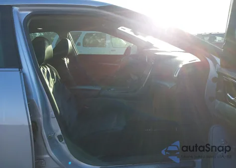 2018 Nissan Maxima 3.5 Sl z USA, uszkodzony, nr VIN 1N4AA6APXJC380373